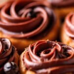 Un libro de recetas apetitosas y coloridas