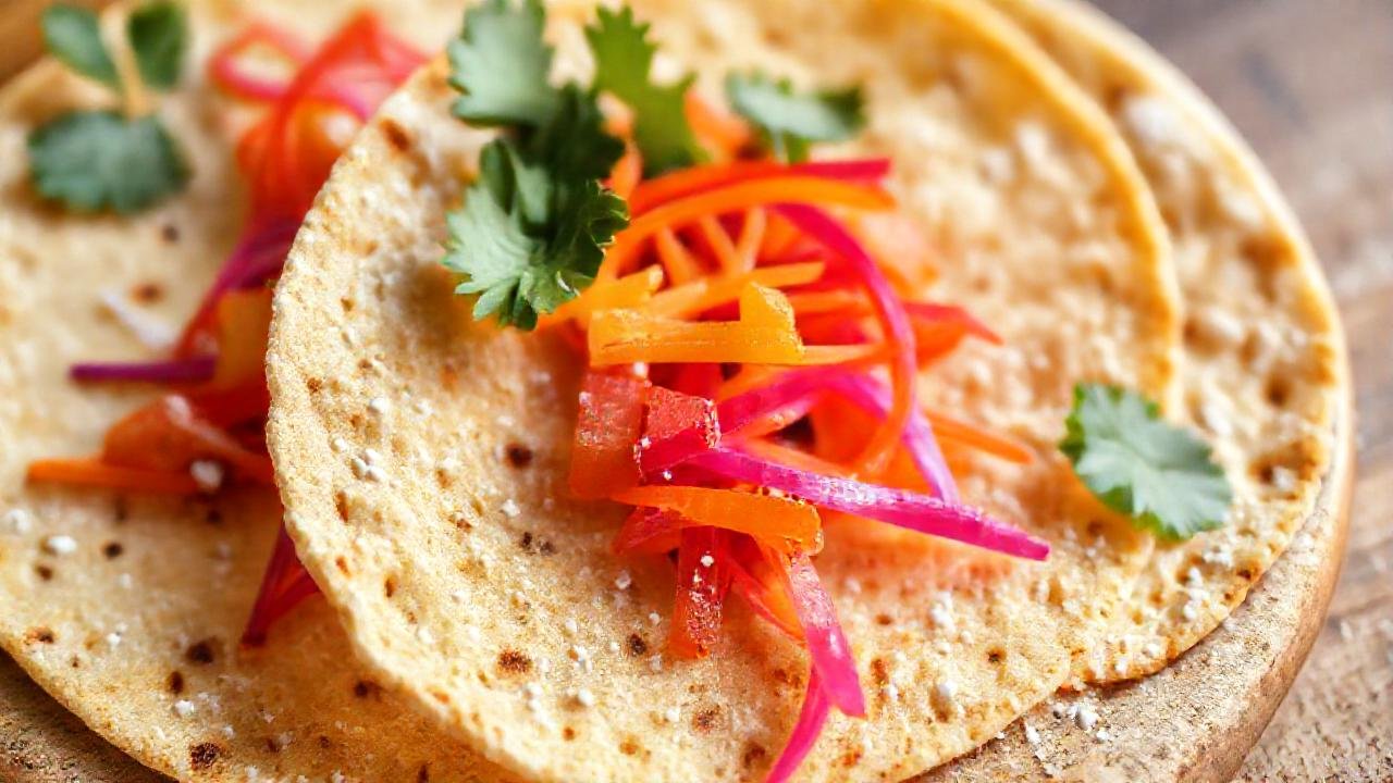 Tortillas keto apetitosas y coloridas