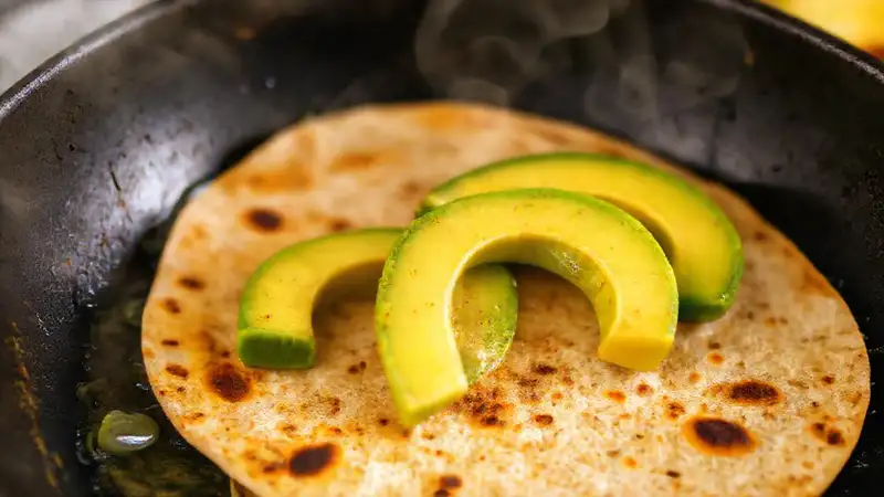 Tortilla con aguacate
