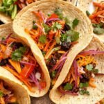 Comida mexicana vibrante y alegre