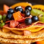 Un atractivo plato de frutas brillantes