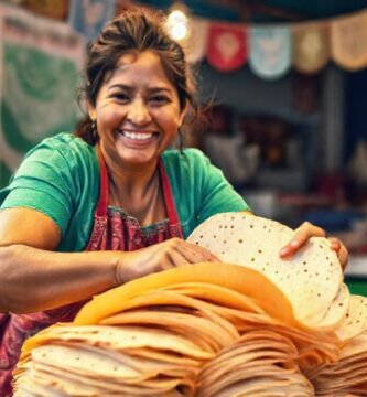 Mujer sonríe